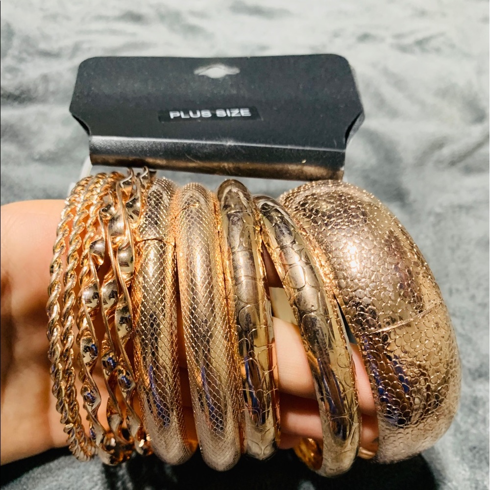 Bangles bracelet